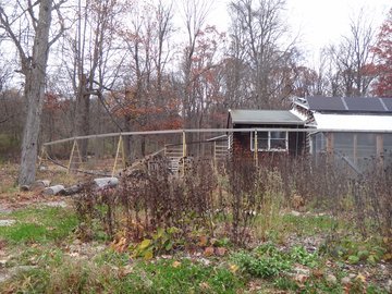 gutter sloped with brackets